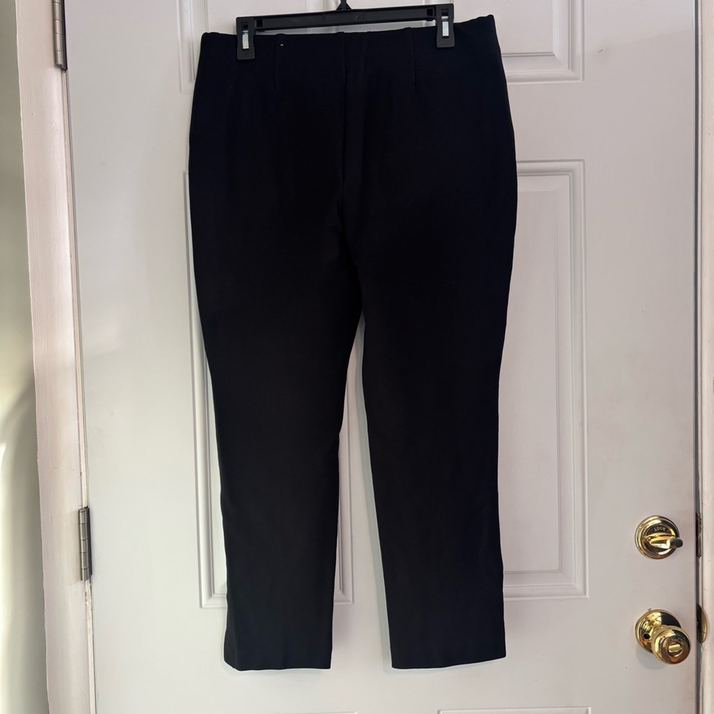 Chicos Black Pull-On Slimming Pants, Size 8 - Picture 4 of 8